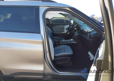 2021 Ford Explorer Xlt from USA, damaged, VIN 1FMSK8DH9MGC10025